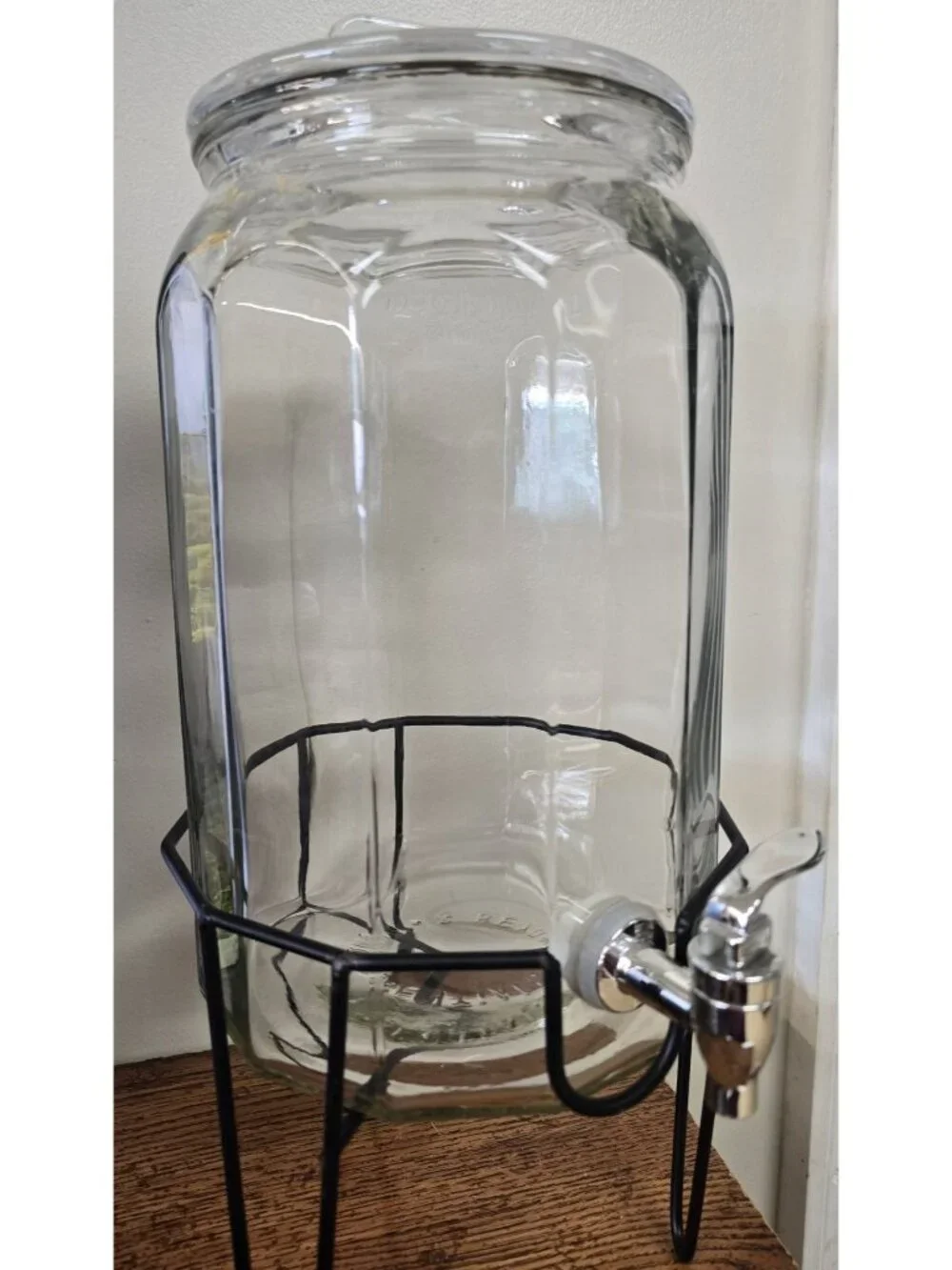 Glass Beverage Dispenser With Metal Stand & Chrome Spigot 1 Gallon Clear Glass D
